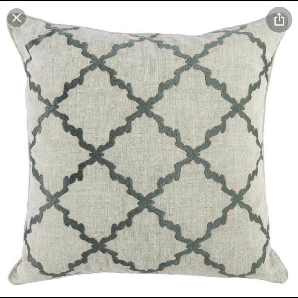 Villa Home Mirage Bay Green Pillow Cover